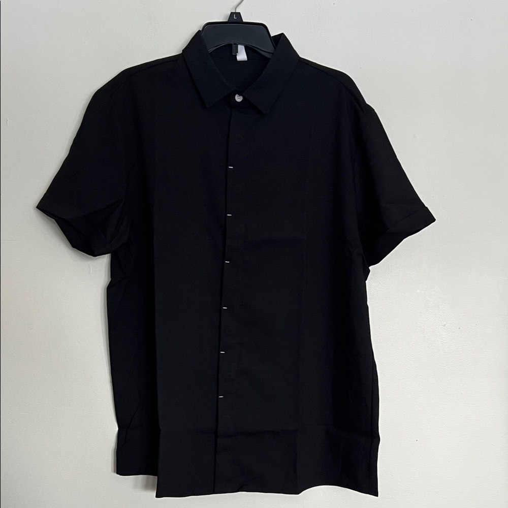 NWT Classic Black Men's Casual Button Down Shirt